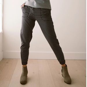 Albion Fit Dash Destination Joggers